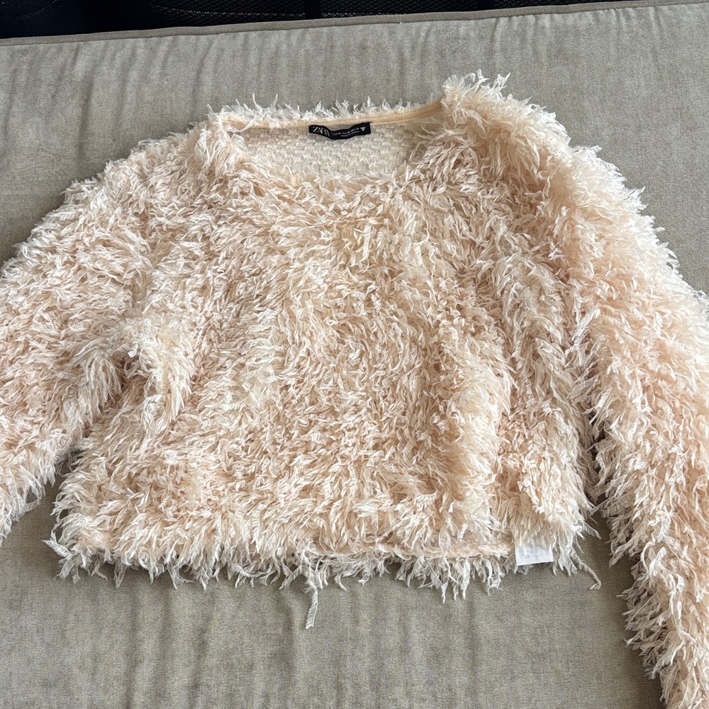 Zara Textured Cream Knit Sweater